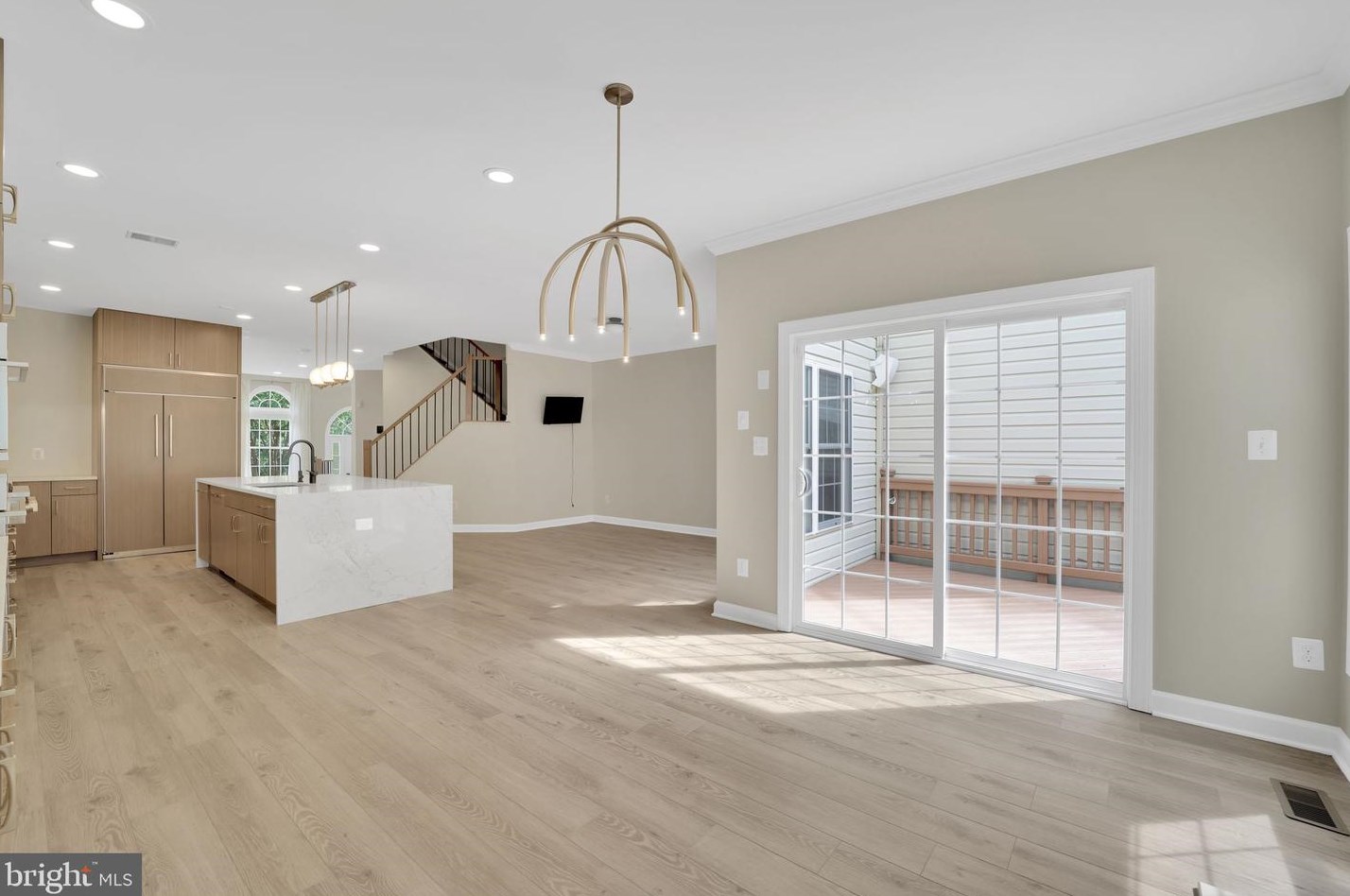 3814 Elmwood Towne Way, Alexandria VA  22303-1161 exterior