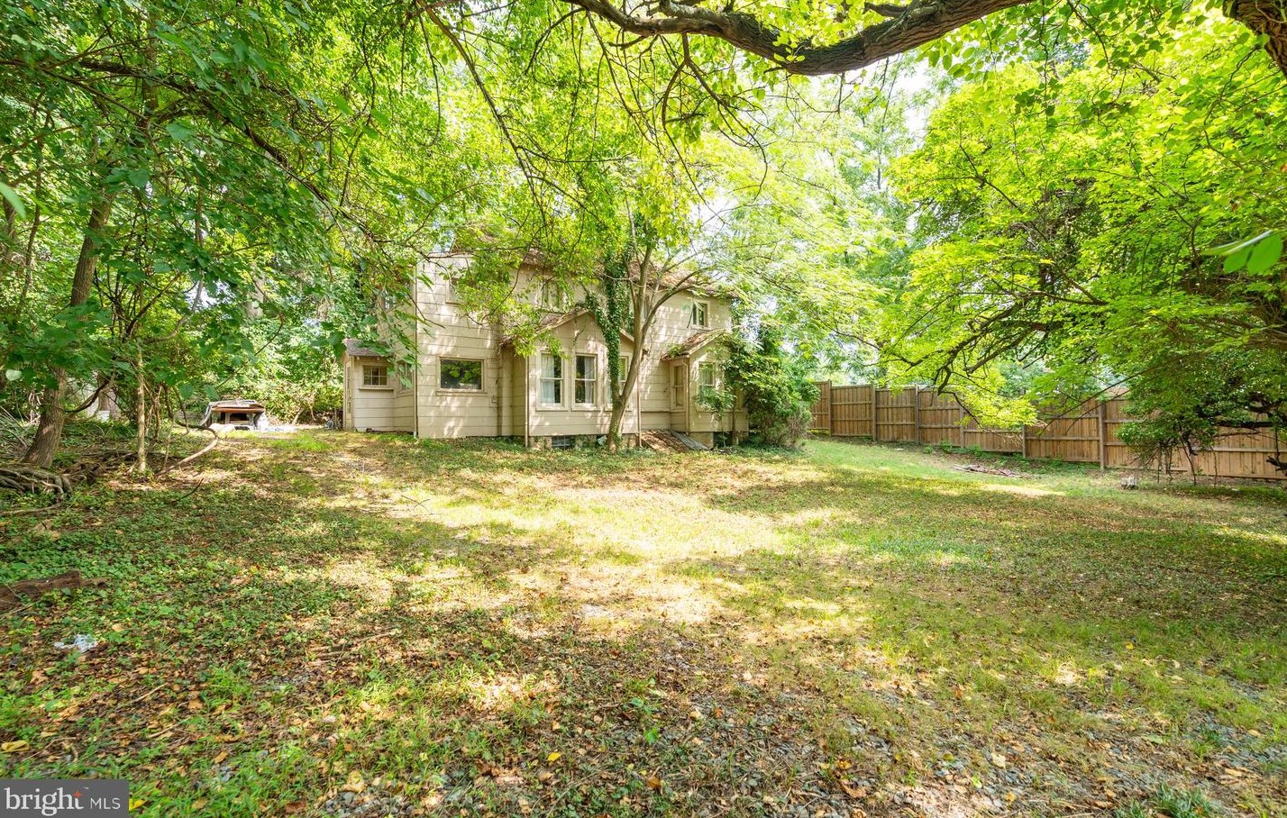 2308 Great Falls St, Falls Church, VA 22046-2307
