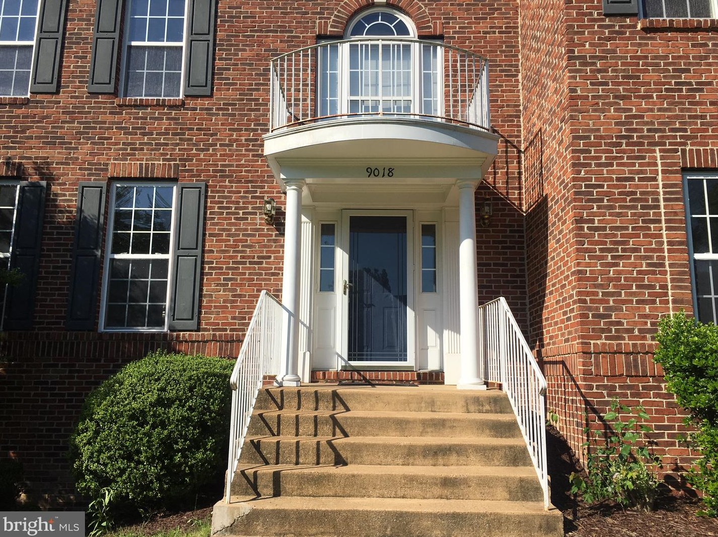 9018 Igoe St, Lorton, VA 22079