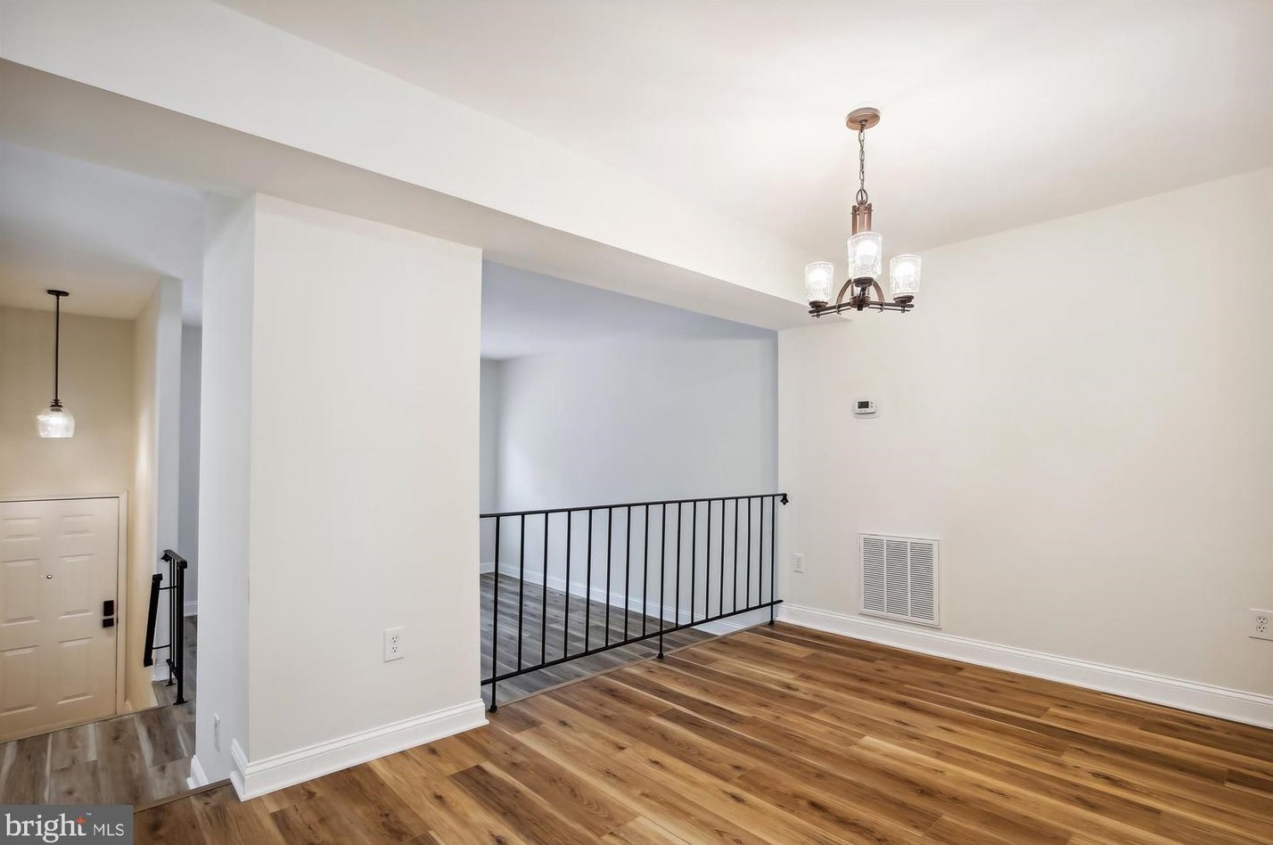 4794 Gainsborough Dr, Fairfax VA 22032-2313 exterior