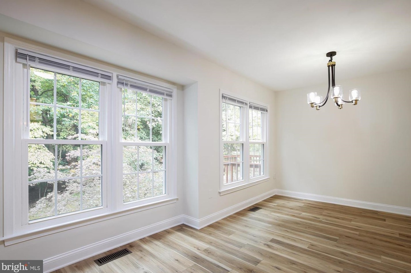 4794 Gainsborough Dr, Fairfax VA 22032-2313 exterior