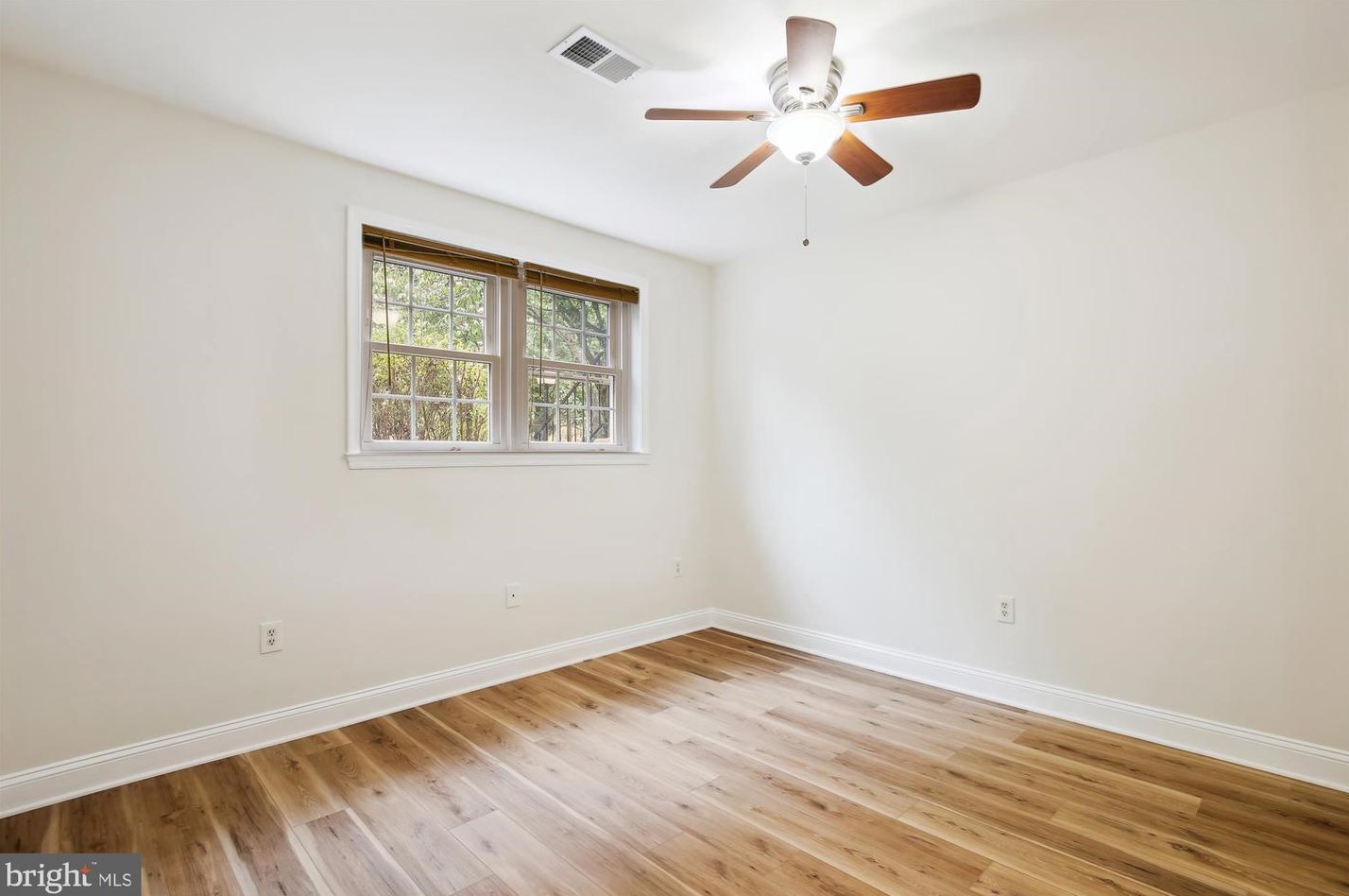 4794 Gainsborough Dr, Fairfax VA 22032-2313 exterior