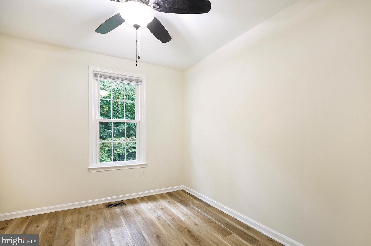 4794 Gainsborough Dr, Fairfax VA 22032-2313 exterior