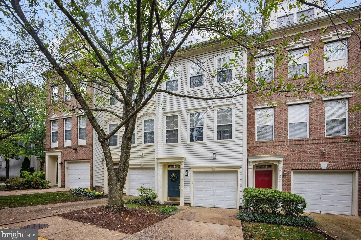 5419 Chieftain Cir, Alexandria, VA 22312