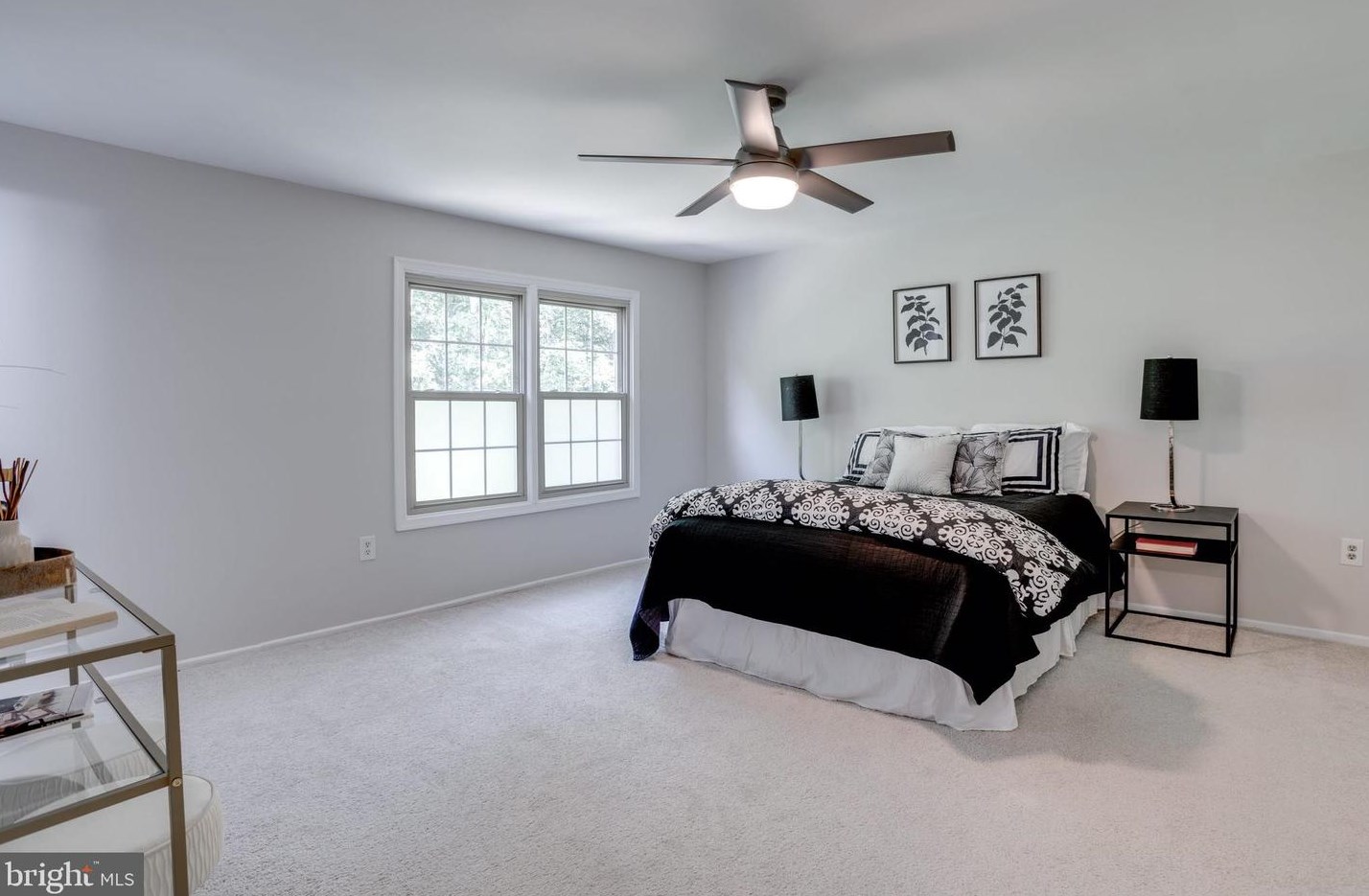 5707 Oak Leather Dr, Springfield VA  22015-2315 exterior