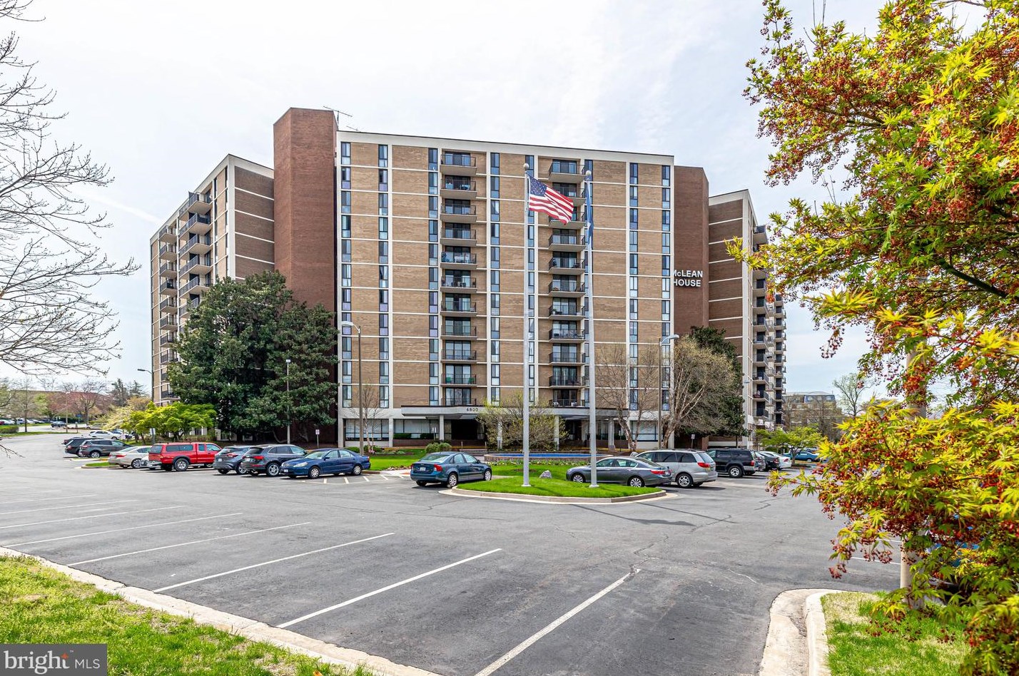 6800 Fleetwood Rd, Mc Lean VA 22101-3604 exterior