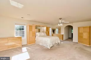 7801 Ridgewood Dr, Annandale, VA 22003 - Photo 42