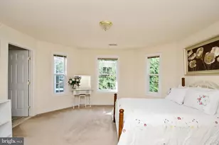 7801 Ridgewood Dr, Annandale, VA 22003 - Photo 38