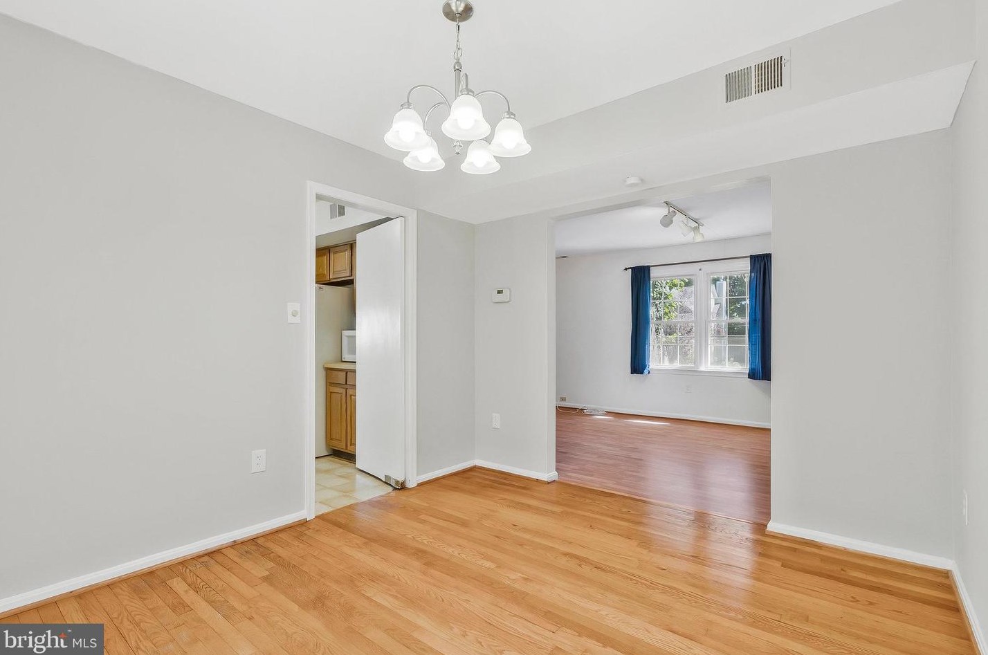 1634 La Salle Ave, Mc Lean VA  22102-2918 exterior