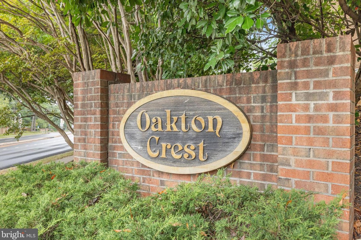 2919 Oakton Crest Pl, Vienna, VA 22181