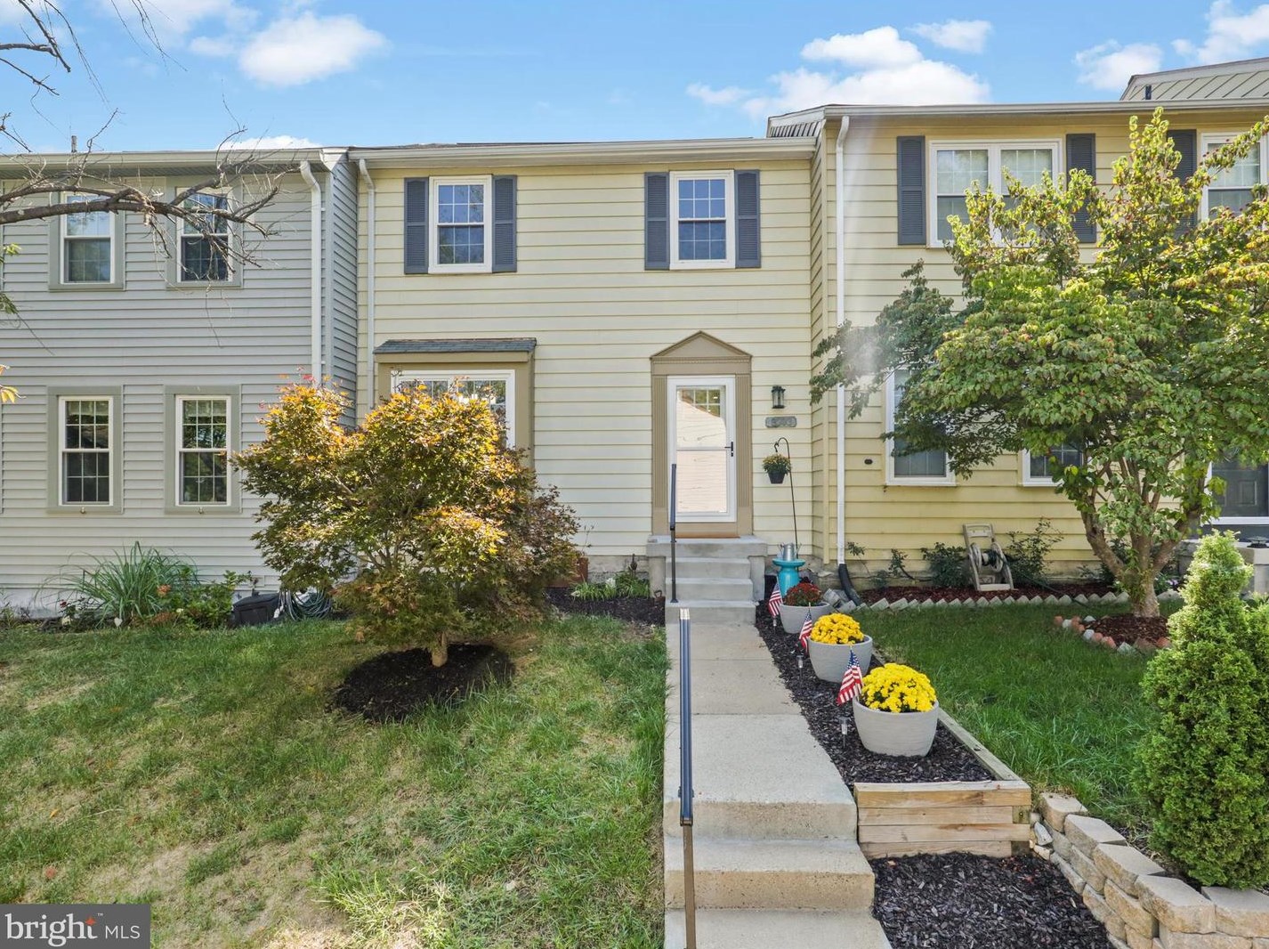 8303 Stationhouse Ct, Lorton, VA 22079