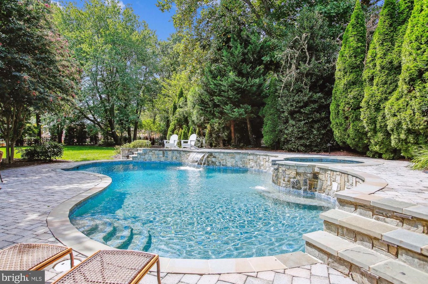 10807 Tradewind Dr, Vienna, VA 22124