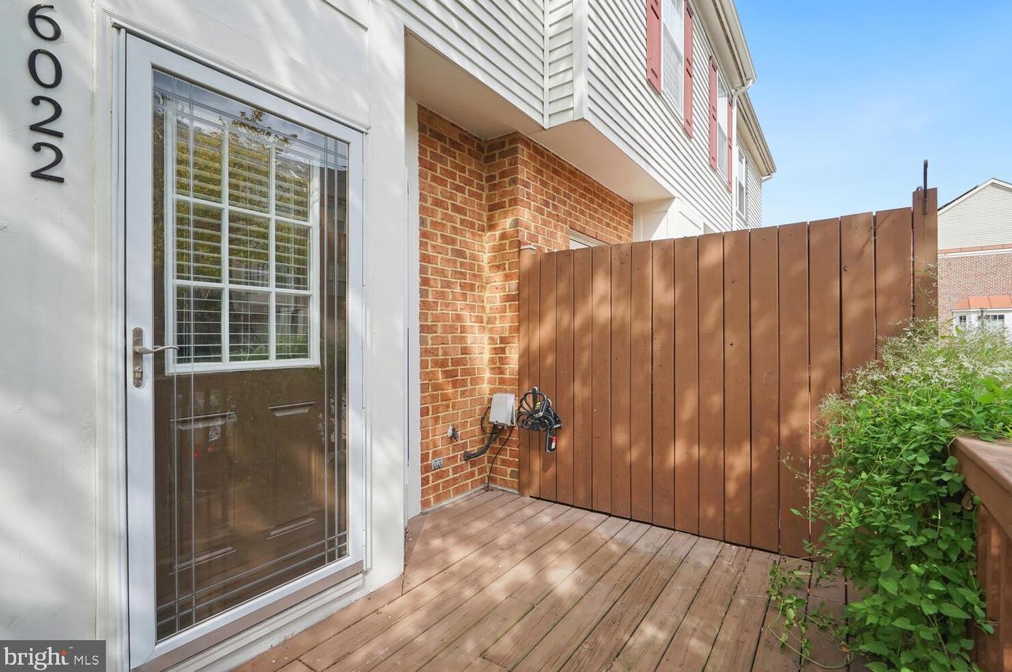 6022 Madison Overlook Ct, Falls Church, VA 22041