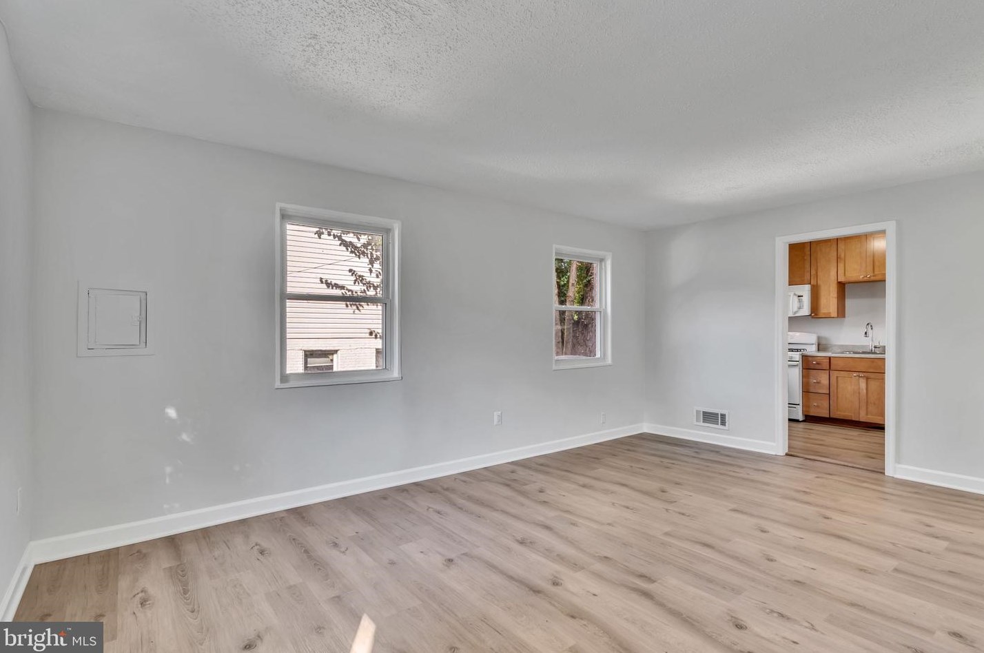 5809 Fifer, Alexandria, VA 22303