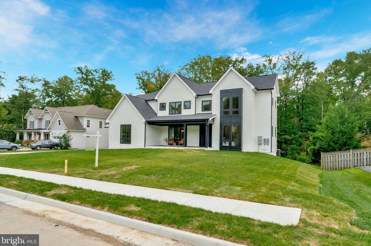 605 Niblick Dr, Vienna, VA 22180-4937