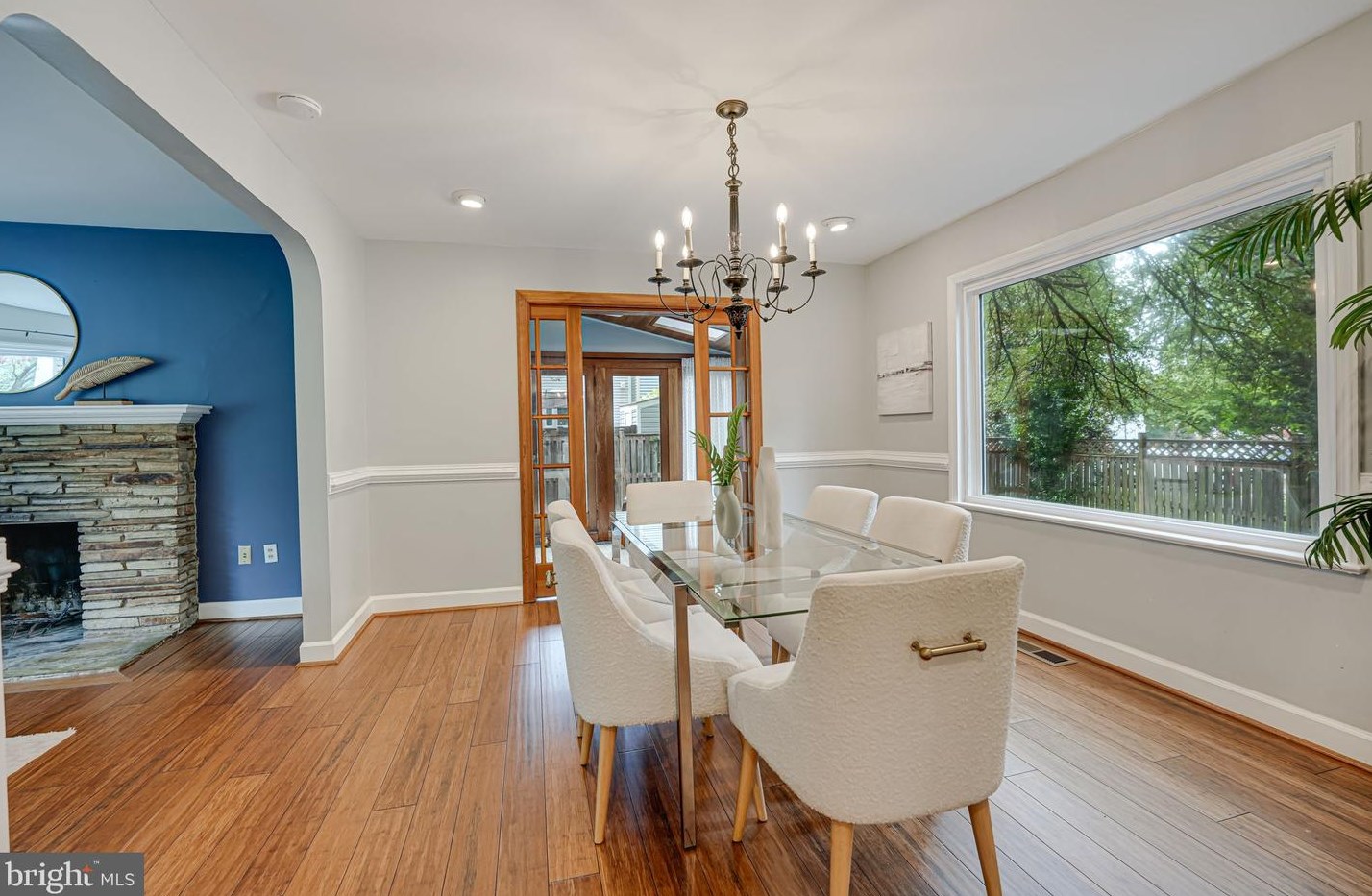 10315 Blake Ln, Vienna VA 22124-2632 exterior