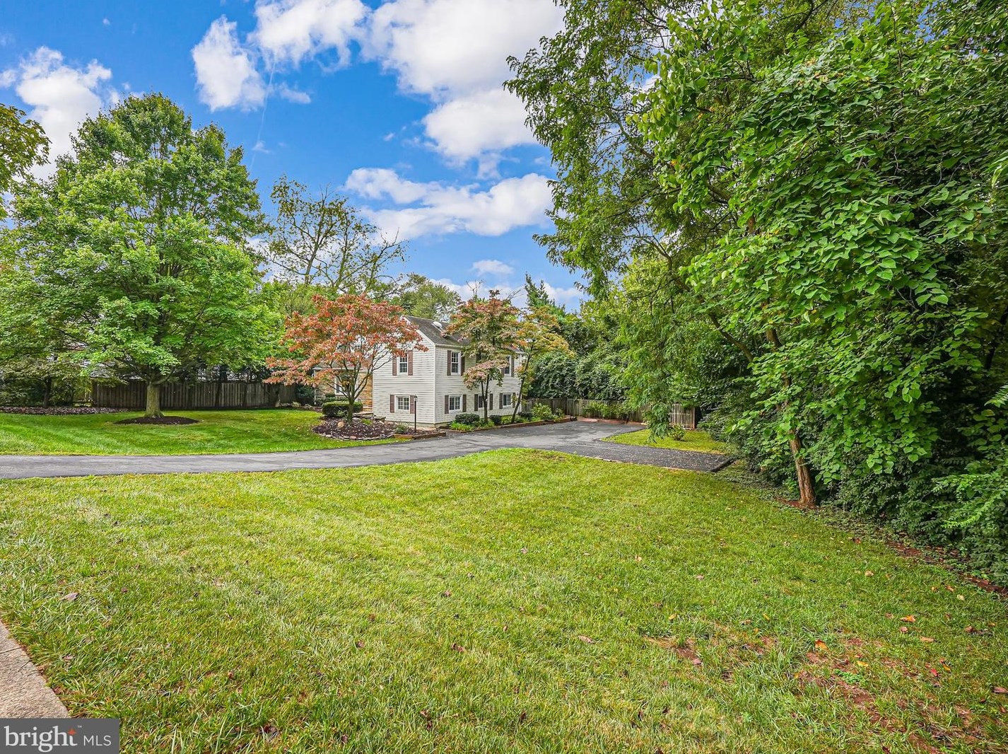 10315 Blake Ln, Vienna VA 22124-2632 exterior