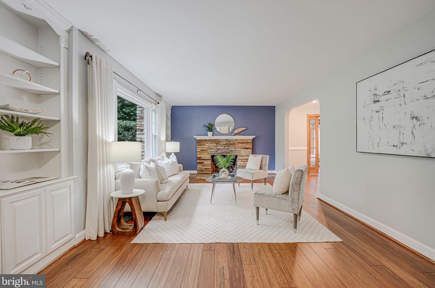 10315 Blake Ln, Vienna VA 22124-2632 exterior