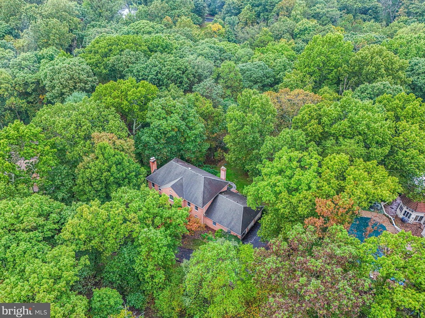 2096 Hunters Crest Way, Vienna, VA 22181