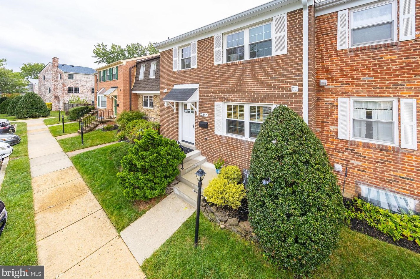 2257 Wheystone St, Vienna, VA 22182