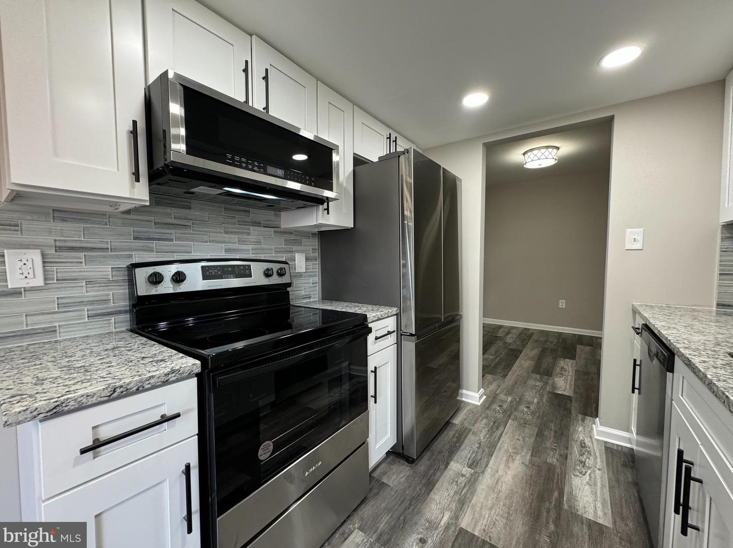 10218 Bushman Dr #124, Vienna, VA 22124