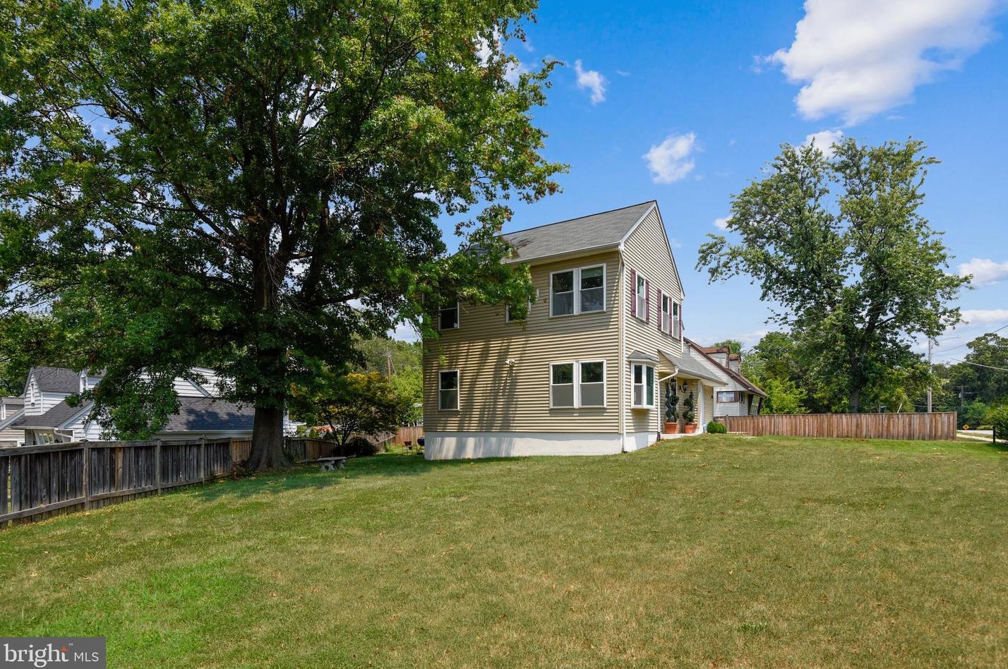 2112 Belle View Blvd, Alexandria, VA 22307