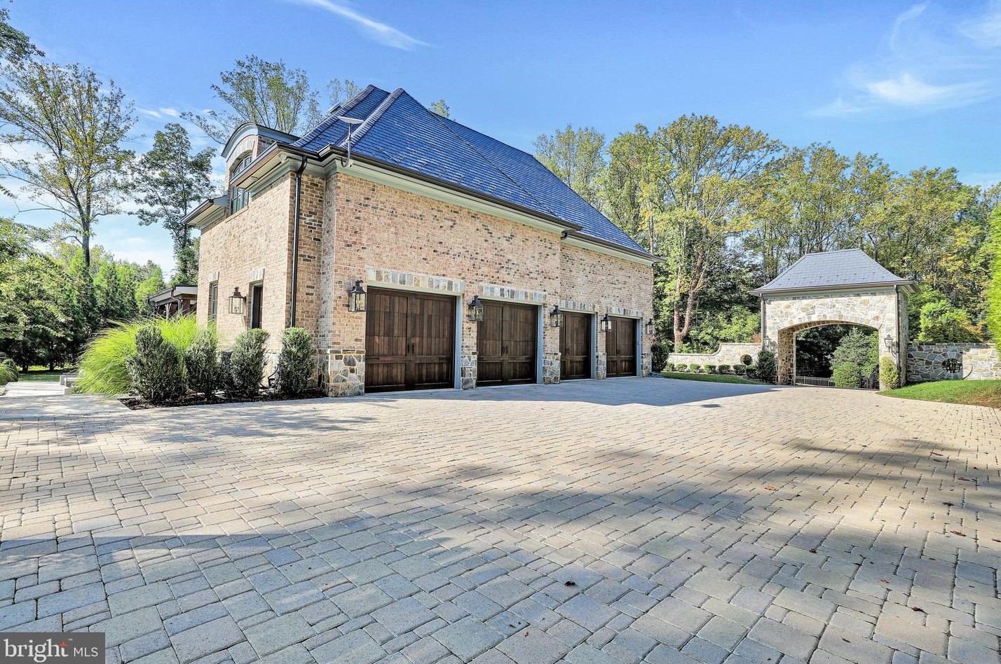 1418 Kirby Rd, Mc Lean VA 22101-3201 exterior