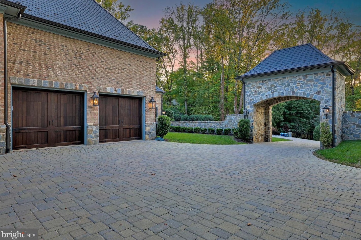 1418 Kirby Rd, Mc Lean VA 22101-3201 exterior