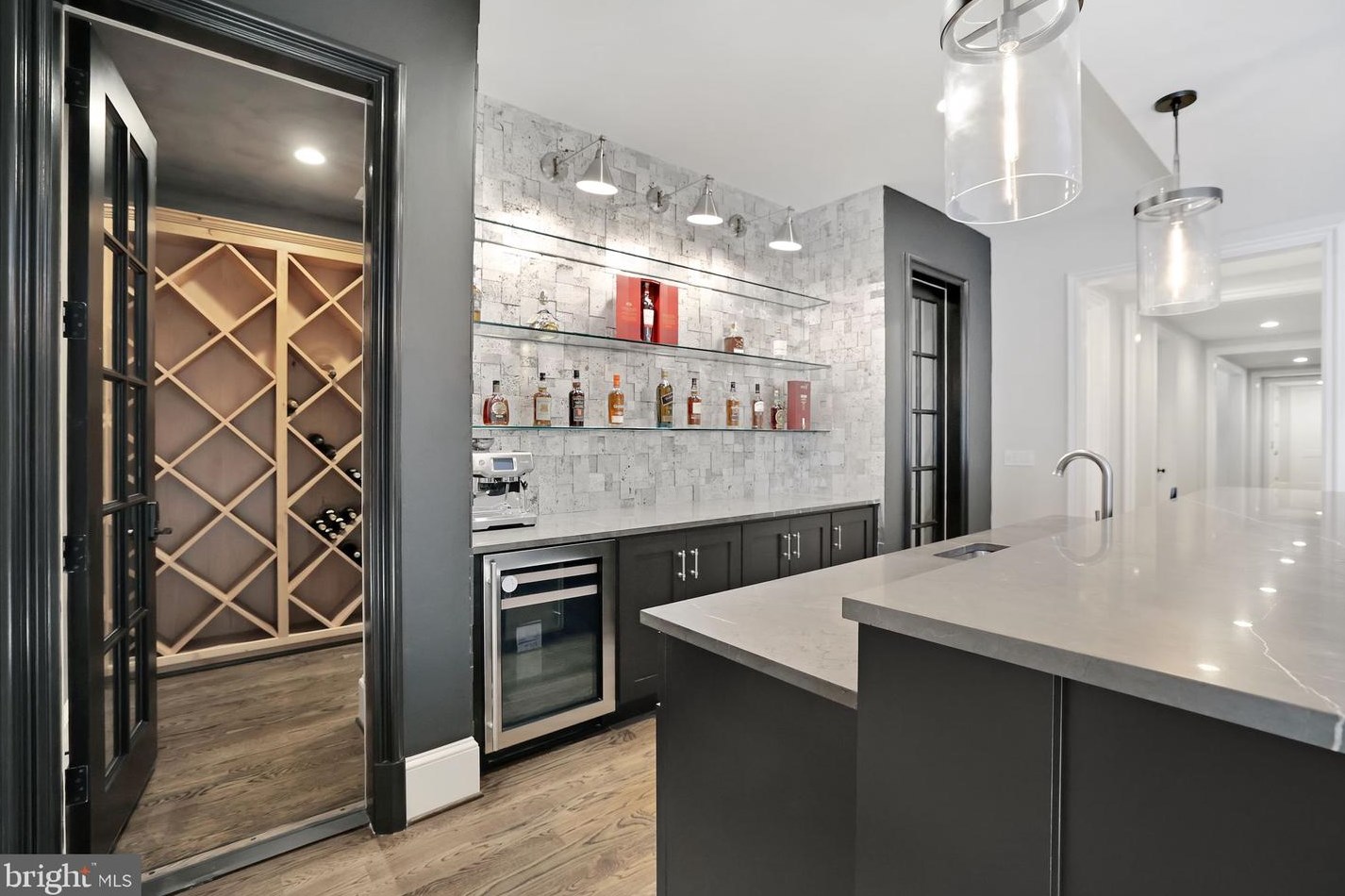 1418 Kirby Rd, Mc Lean VA 22101-3201 exterior