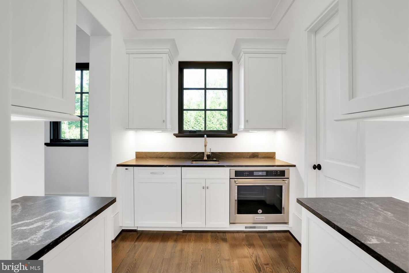 1418 Kirby Rd, Mc Lean VA 22101-3201 exterior