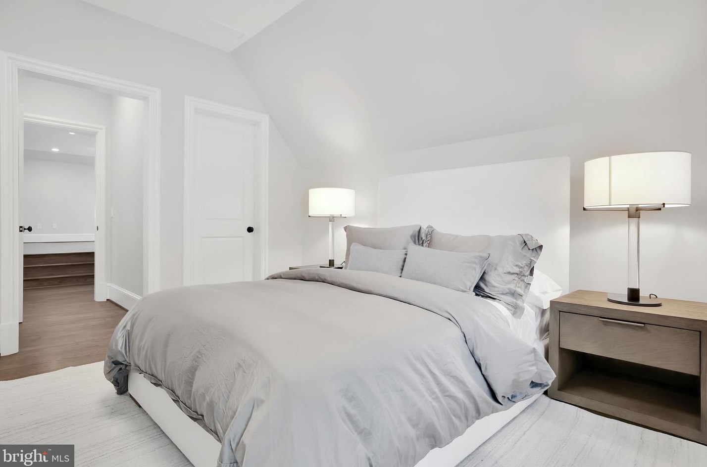 1418 Kirby Rd, Mc Lean VA 22101-3201 exterior