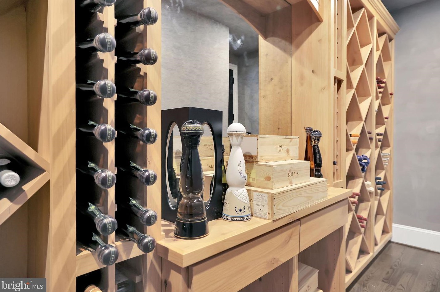 1418 Kirby Rd, Mc Lean VA 22101-3201 exterior