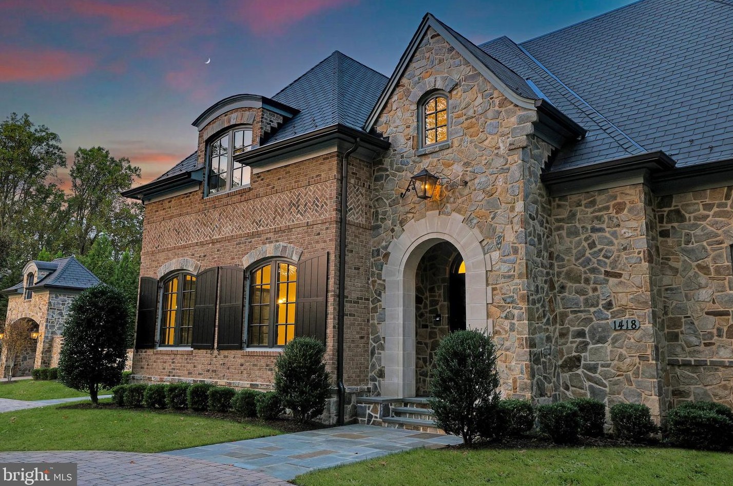 1418 Kirby Rd, Mc Lean VA 22101-3201 exterior