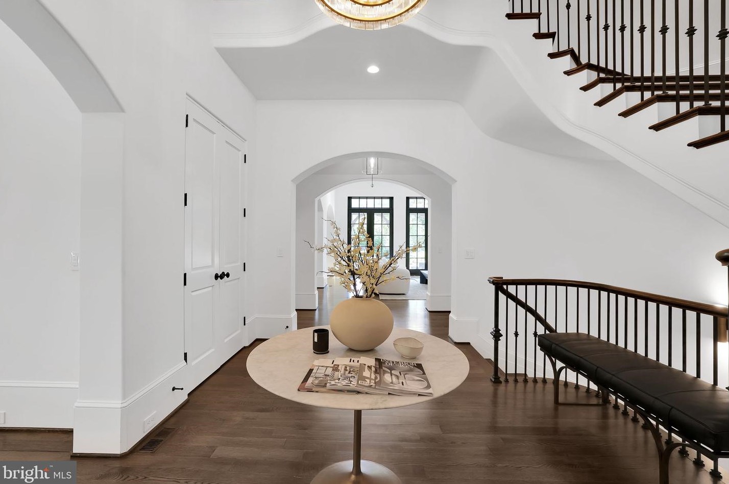 1418 Kirby Rd, Mc Lean VA 22101-3201 exterior