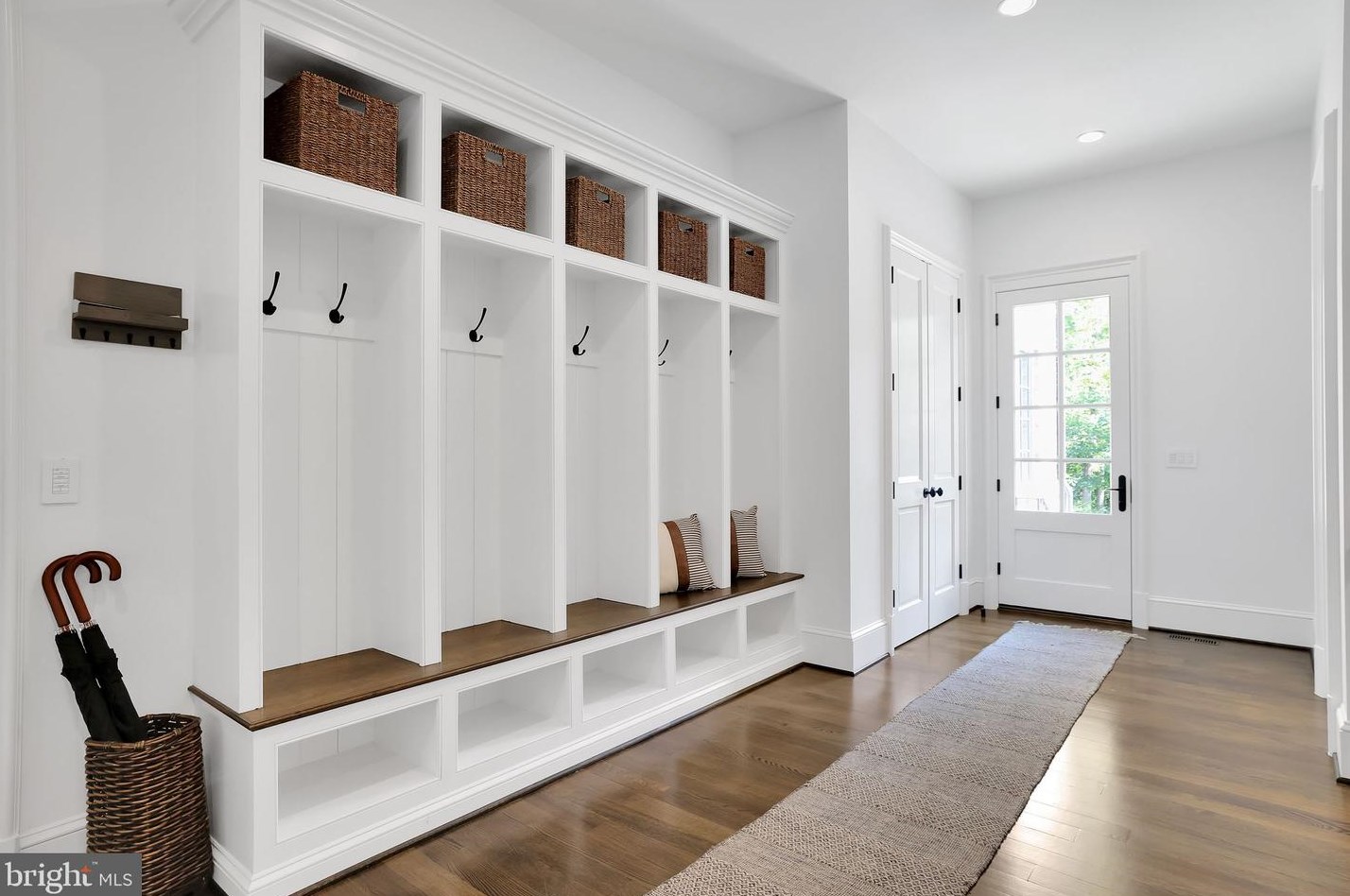 1418 Kirby Rd, Mc Lean VA 22101-3201 exterior