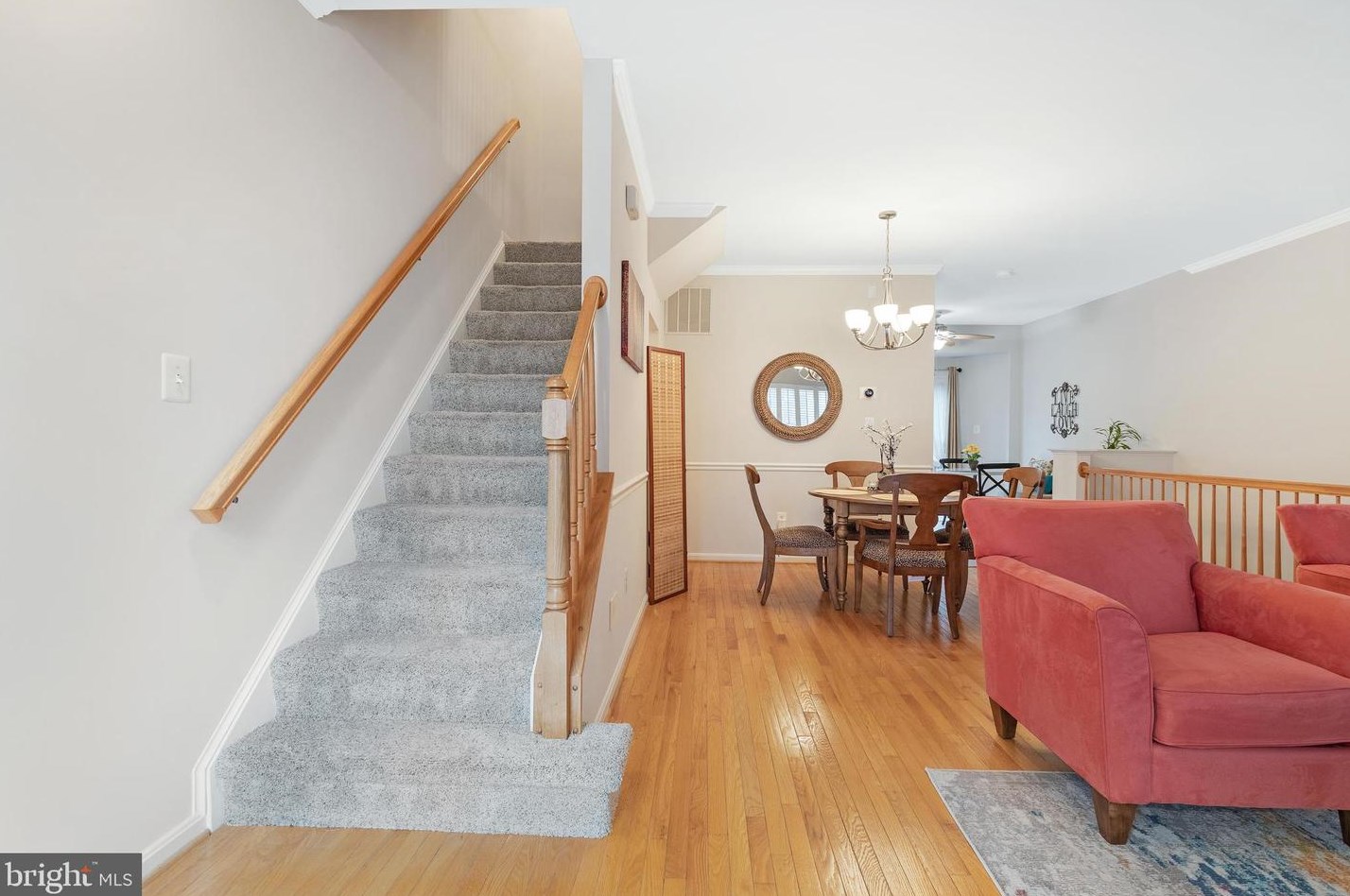 6606 Desiree Ct, Alexandria, VA 22315