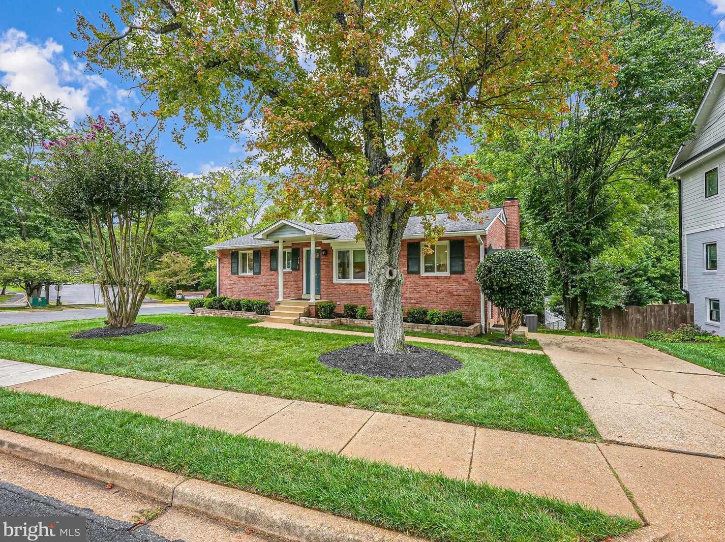 319 Patrick St Sw, Vienna, VA 22180