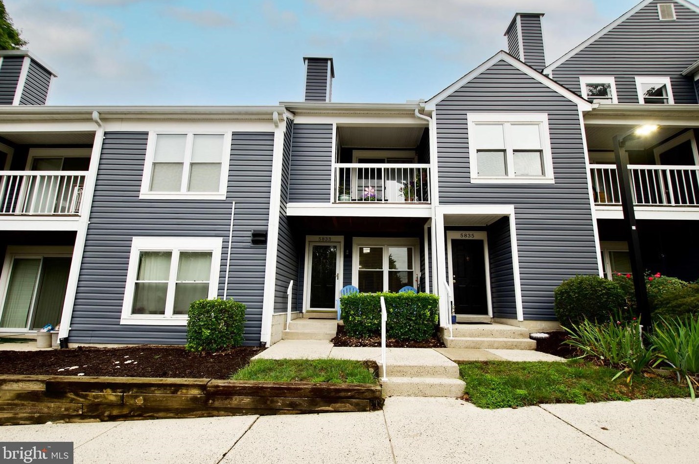 5833 Orchard Hill Ln, Clifton, VA 20124-1075