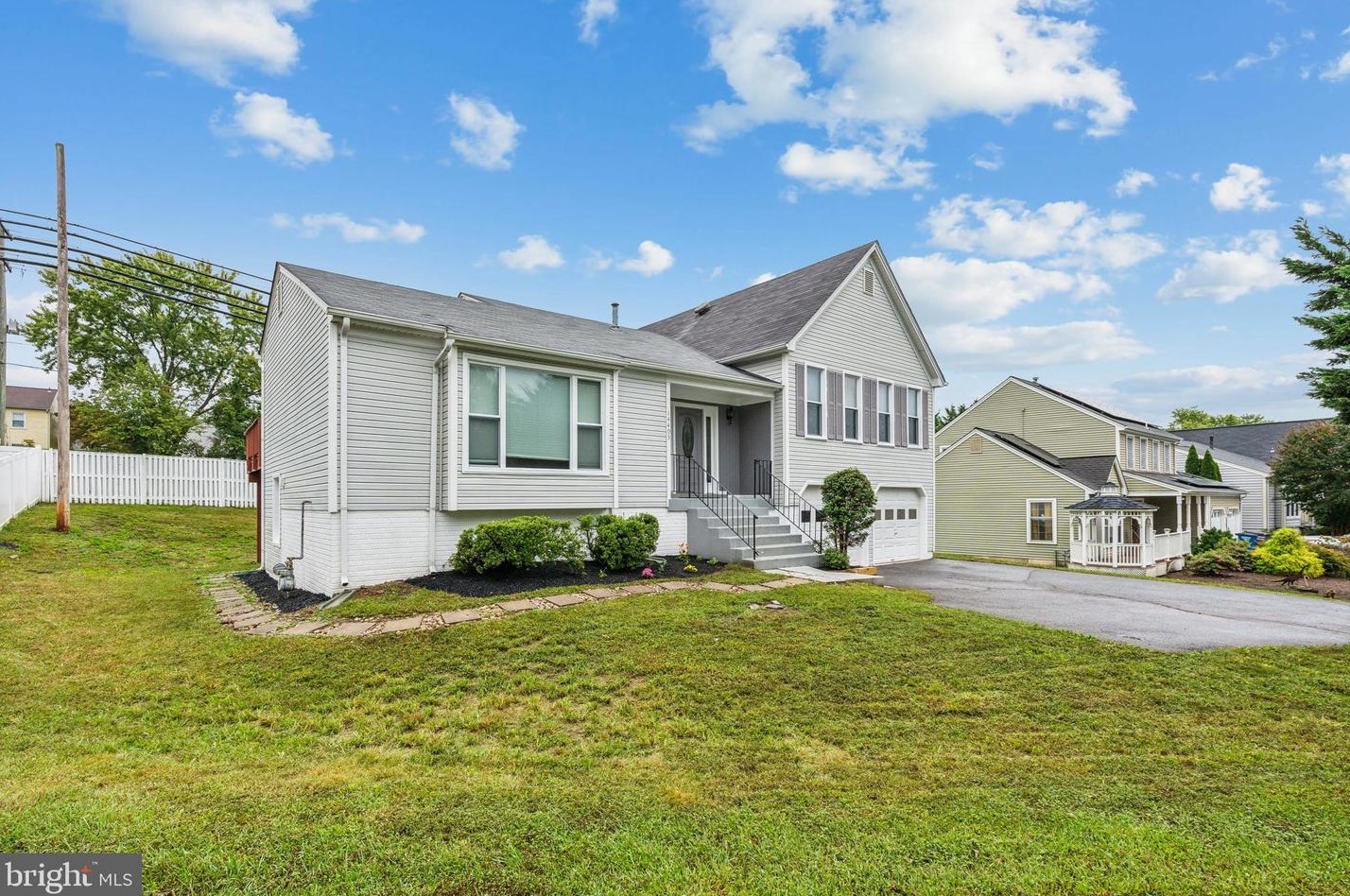 14403 Rockymount Ct, Centreville, VA 20120