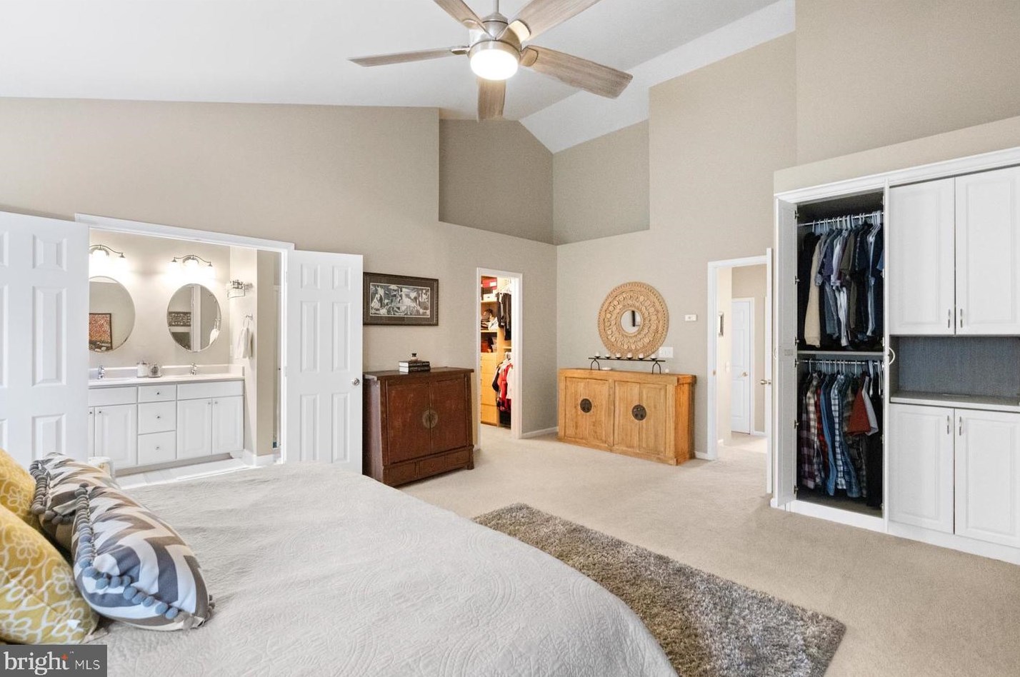 5146 Ballycastle Cir, Alexandria VA 22315-5546 exterior