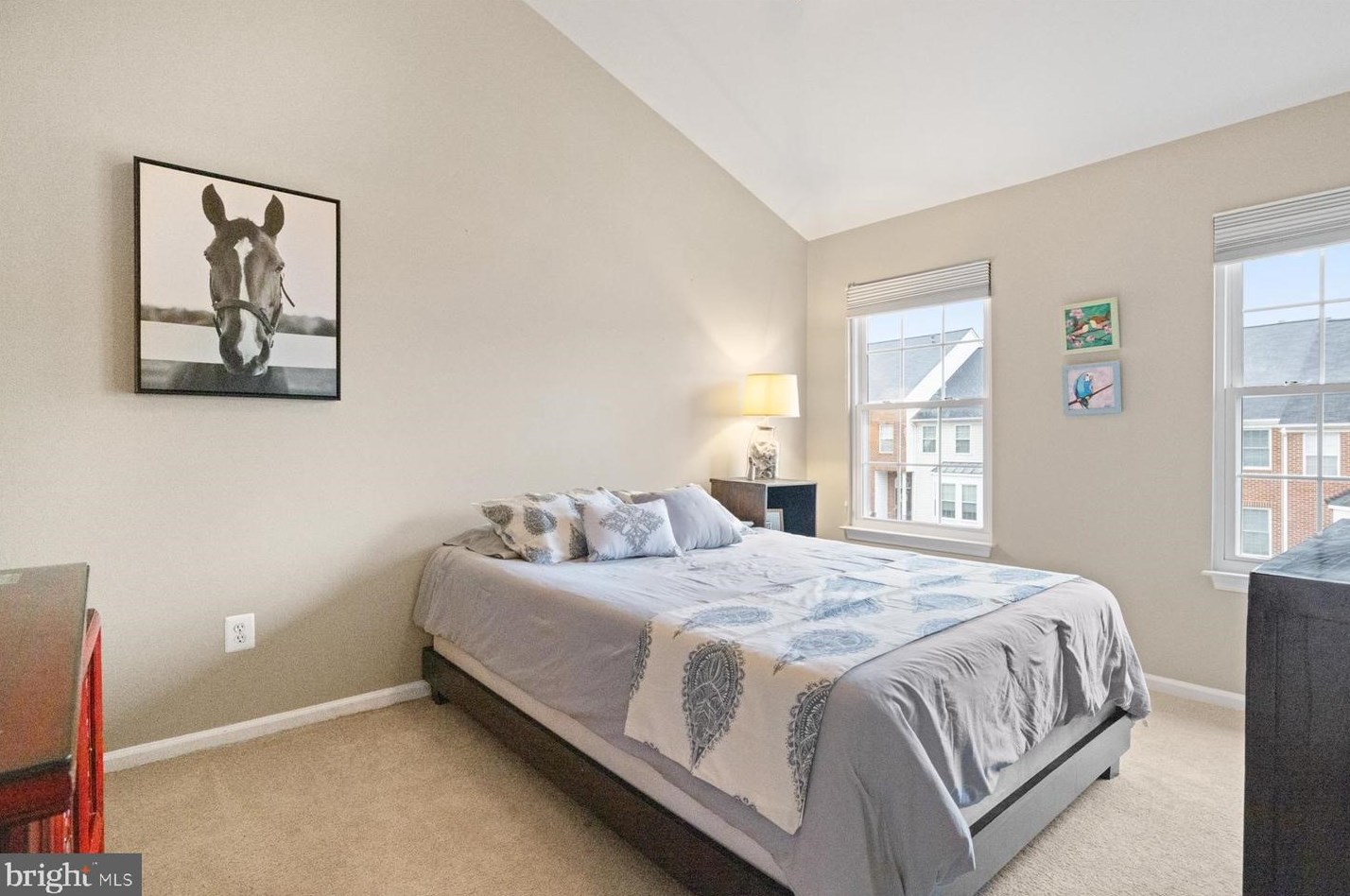 5146 Ballycastle Cir, Alexandria VA 22315-5546 exterior