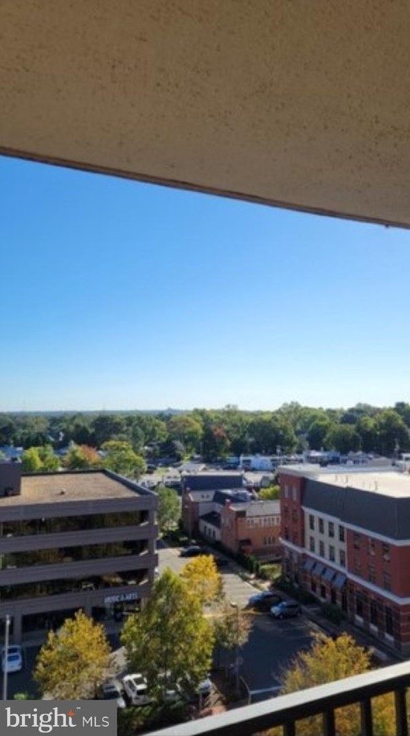 6800 Fleetwood Rd, Mc Lean VA  22101-3604 exterior