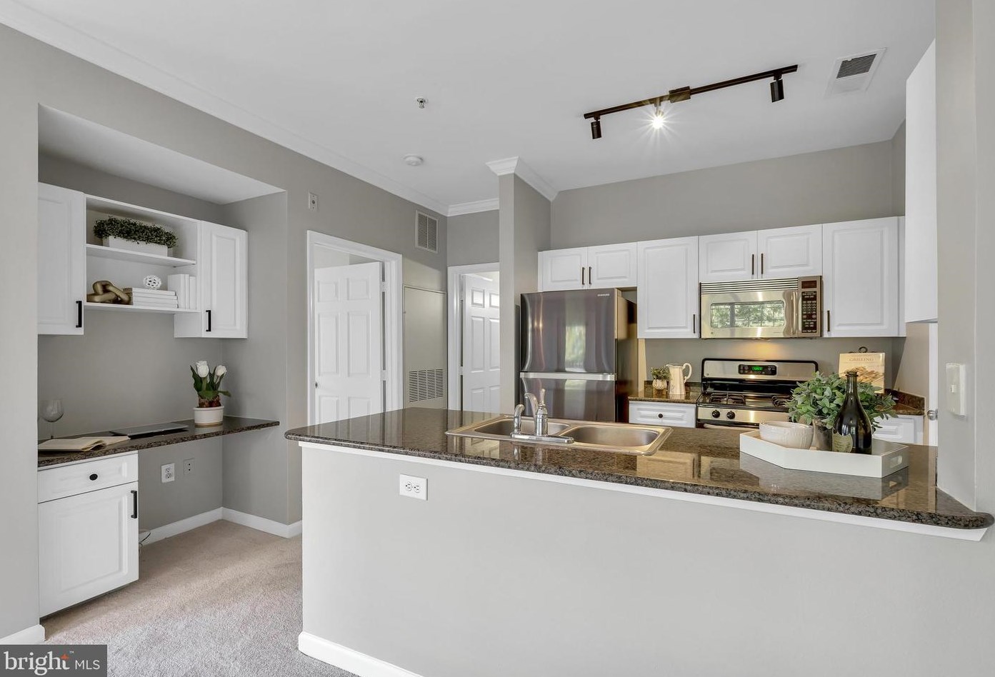 12933 Centre Park Cir, Herndon, VA 20171-5857