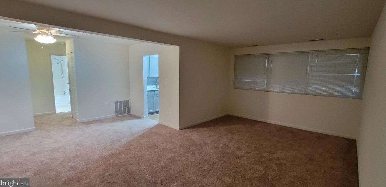 5604 Bloomfield Dr #4, Alexandria, VA 22312