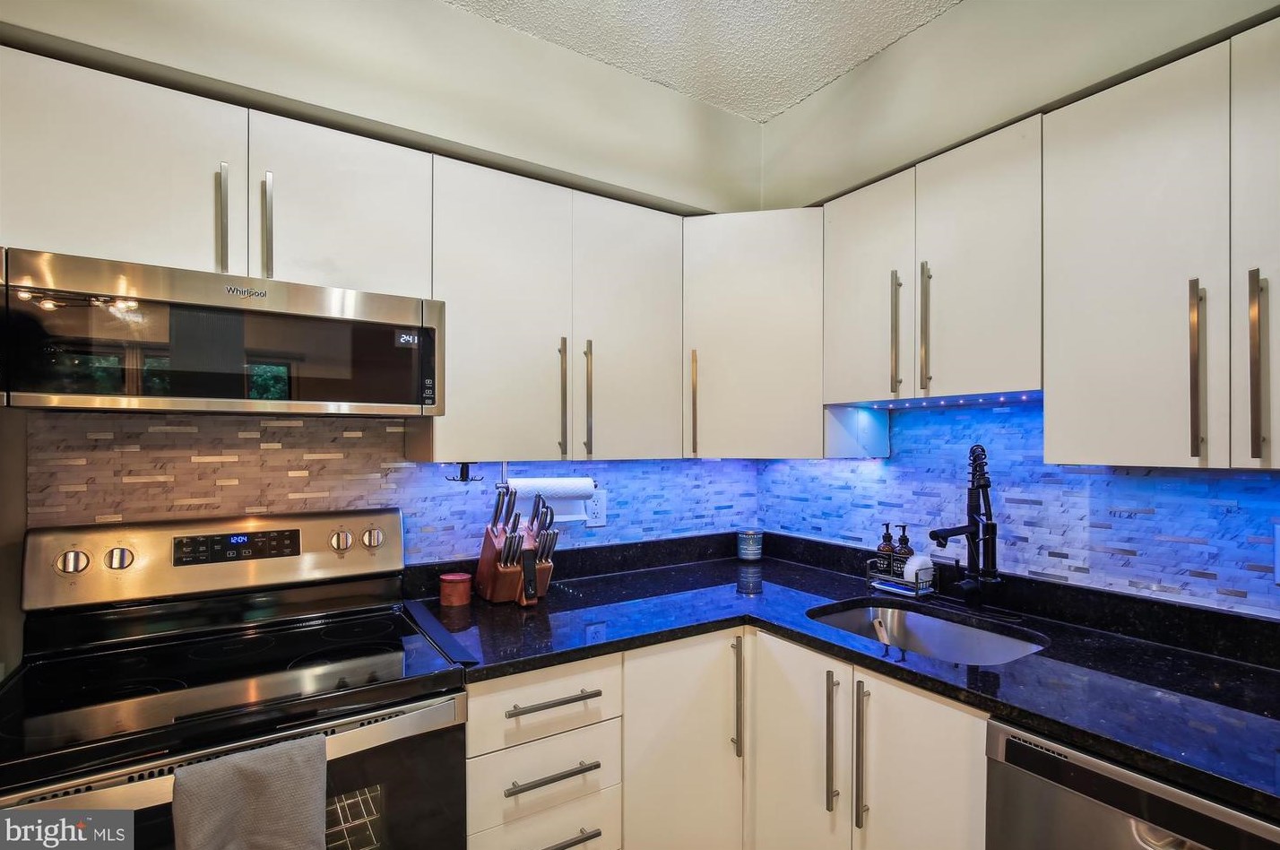 3803 Laramie Pl #e, Alexandria, VA 22309