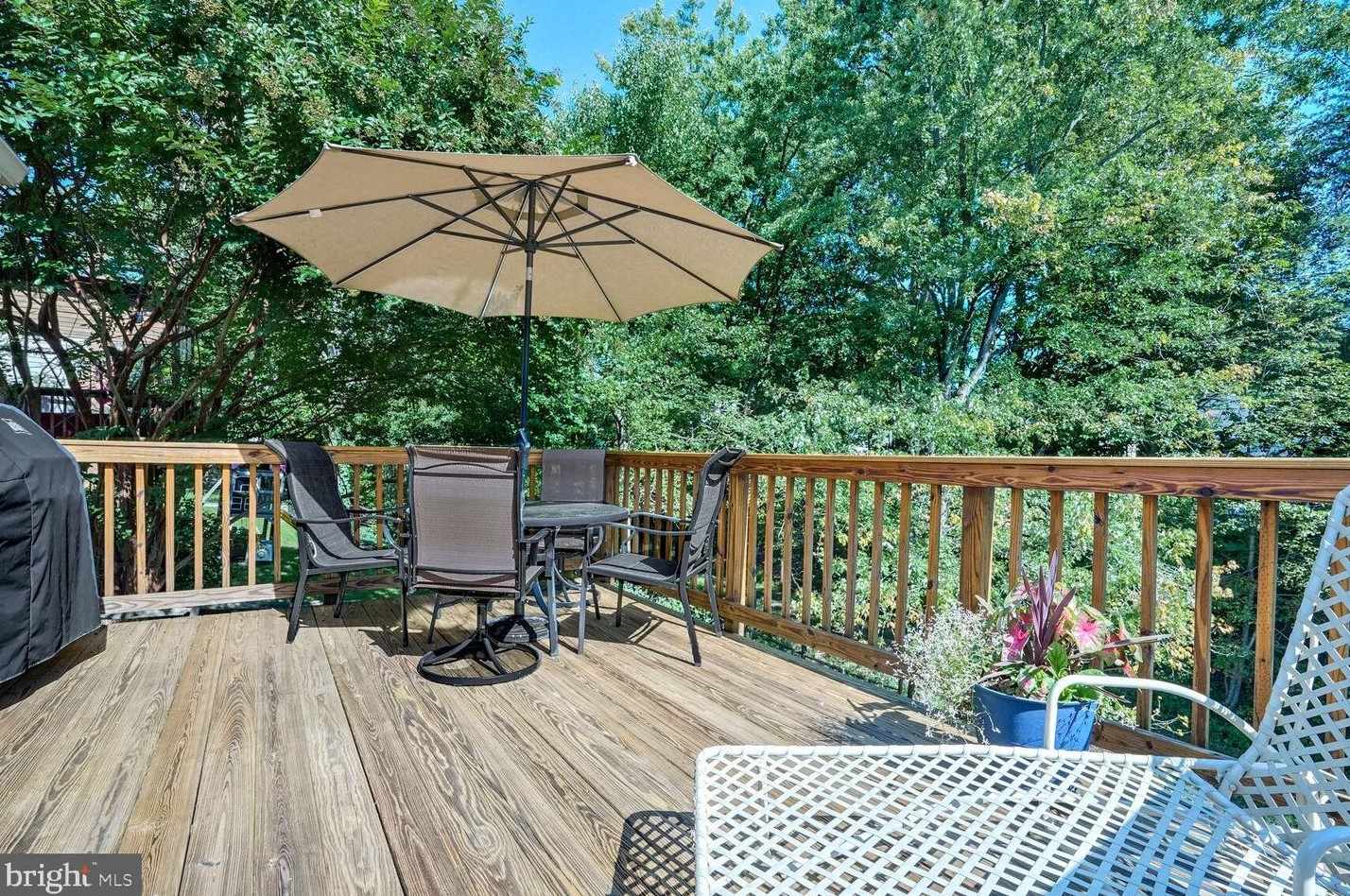 7109 Rolling Forest Ave, Springfield, VA 22152-3619