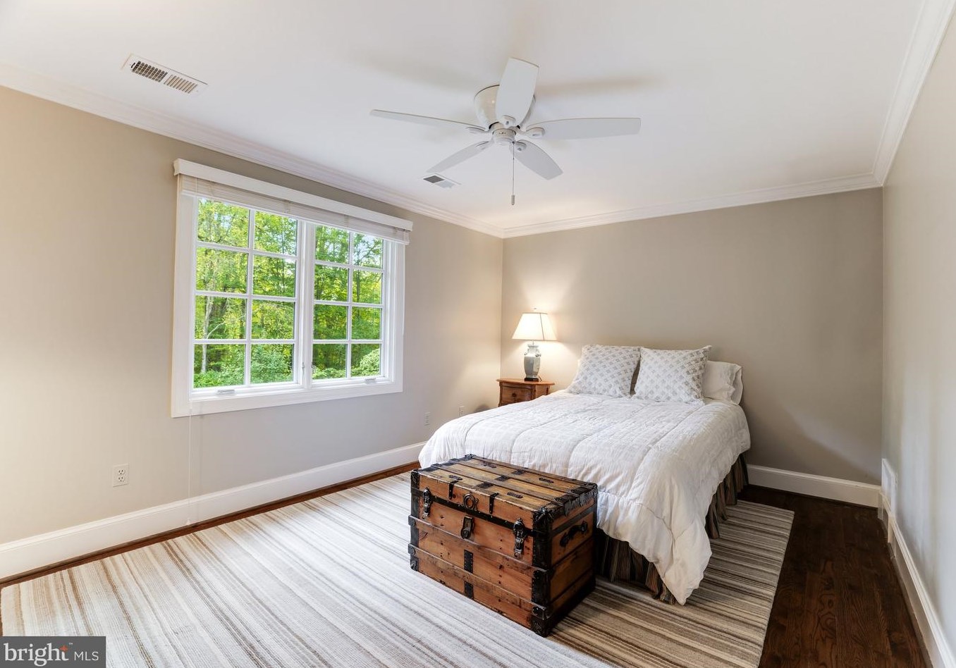 8001 Greenwich Wood Dr, Mc Lean VA 22102-1332 exterior