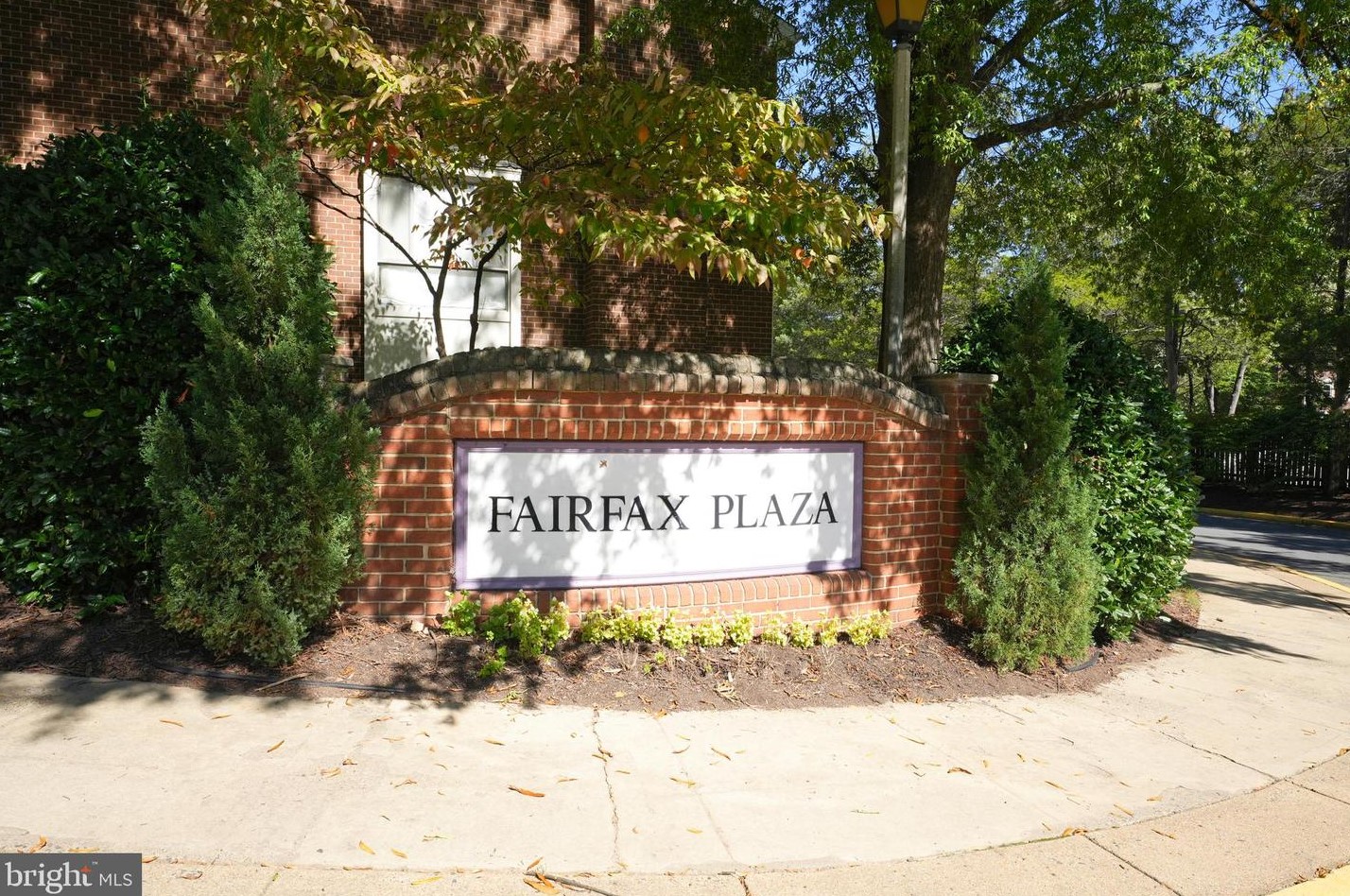 3748 Persimmon Cir, Fairfax, VA 22031-4116