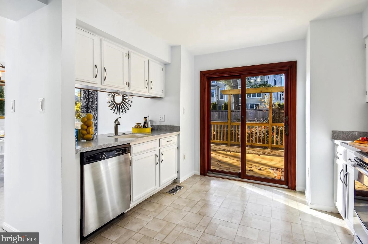 2255 Teel Dr, Vienna, VA 22182