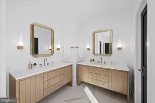 627 Hine St SE, Vienna, VA 22180 - Photo 64